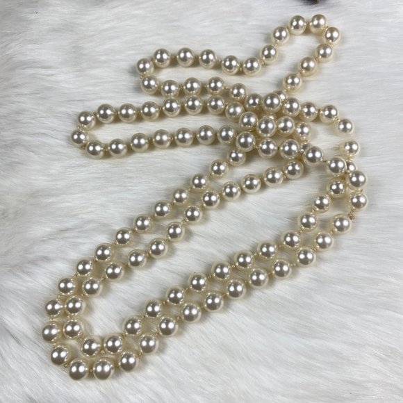 Vintage Jewelry Vintage Large White Faux Pearl Beaded Necklace 6
